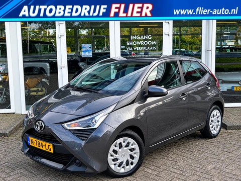 Toyota Aygo 1.0 73PK VVT-i X-Play | CarPlay | Camera | Orig. NL | NAP |
