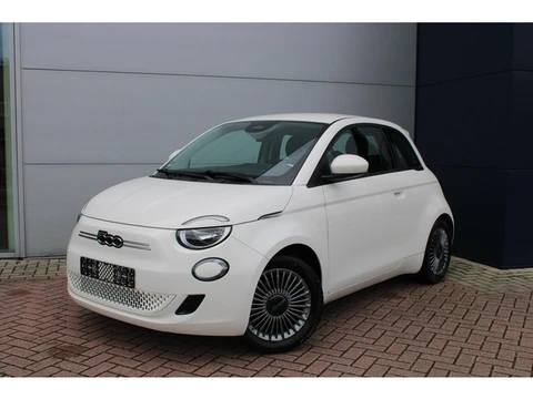 Fiat 500e Icon 42 kWh Automaat Airco Carplay 20.687km Nieuwstaat