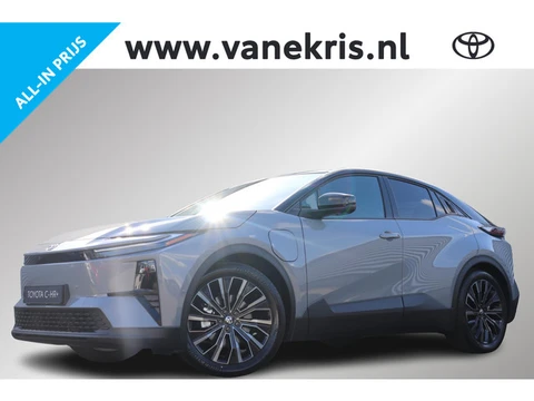 Toyota C-HR+ Executive AWD 77 kWh, Premie €4.000,-, 22kW AC, BSM, Bi-Tone!