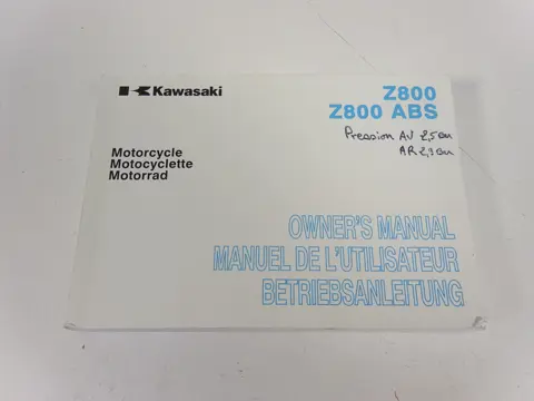 INSTRUCTIEBOEKJE Kawasaki Z 800 2013 - 2014