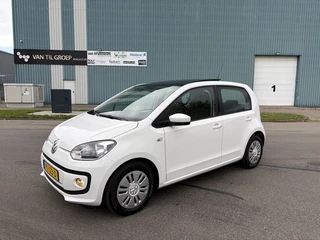 Volkswagen up! 1.0i high up! BlueMotion 5-Deurs 60 PK. Zuinige en zeer betrouwbare auto !!! Alle keu