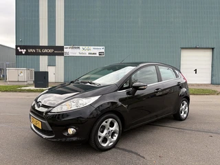Ford Fiesta 1.25i Titanium 5-Deurs 82 PK. Zuinige en zeer fijn rijdende auto !!! Alle keuringen toeg
