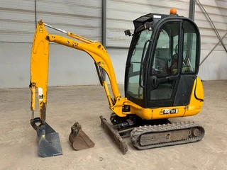 JCB 8018 (bj 2006)