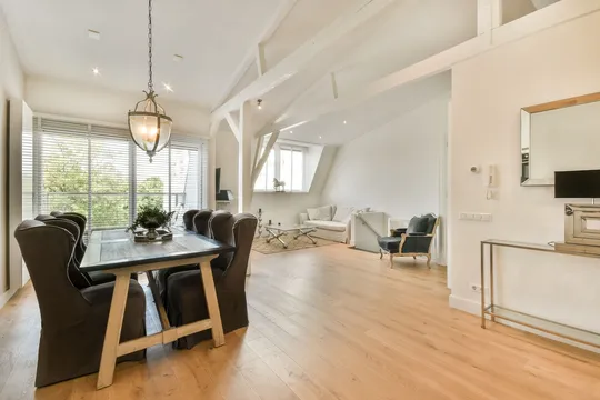 Woning aan de Vossiusstraat te Amsterdam