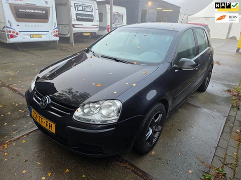 Volkswagen Golf 1.6 FSI Trendline