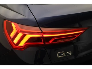 Audi Q3 45 TFSI e Business Edition (bj 2022, automaat)