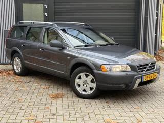 Volvo XC70 2.4 D5 AWD Momentum 1e eigenaar | Ruim gedocumenteerd onderhoud | Distributieriem vervang