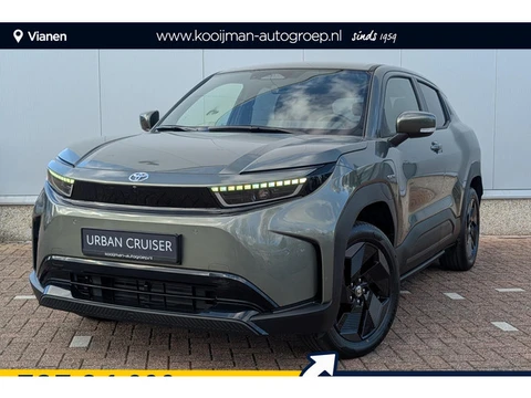 Toyota Urban Cruiser Dynamic 61 kWh Nu €3.000,- voordeel! Nu tijdelijk extra scherp geprijsd!