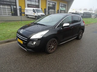 Peugeot 3008 2.0 HDiF HYbrid4 Blue Lease
