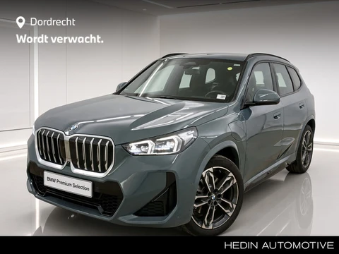 BMW X1 xDrive30e | M-Sport | Actiefstoelen | Adaptieve LED koplampen | Head-Up | Harman Kardon | Dri