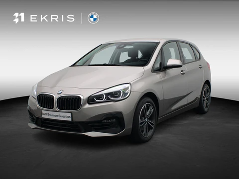 BMW 2-serie Active Tourer 218i Sport Line | Executive | Achteruitrijcamera | Sportstoelen | PDC | LE