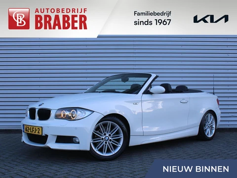 BMW 1-serie Cabrio 118i Executive | M-Pakket | Stoelverwarming | 17" LM | Windscherm | Parkeersensor
