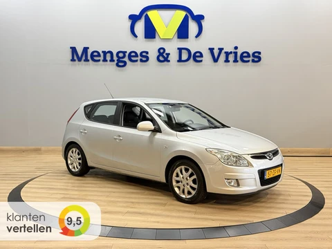Hyundai i30 1.6i Style Airco | Trekhaak | PDC | Elektrische ramen | Isofix | NAP