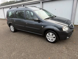 Dacia Logan MCV 1.6-16V Lauréate 7 PERSOONS MET AIRCO