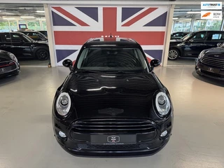 Mini 5-Deurs 1.5 Cooper Chili Serious Business
