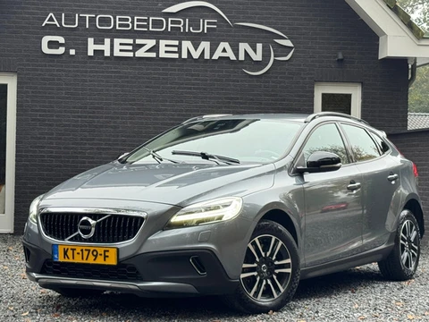 Volvo V40 Cross Country 1.5 T3 Momentum FULL LED Navi Cruise Clima Control LEER Camera