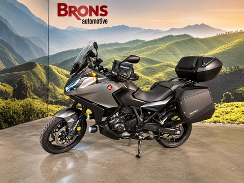 Honda NT1100 DCT Veel extra optie l nieuwstaat l NL motor