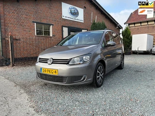 Volkswagen Touran 1.2 TSI Comfortline BlueMotion ( Climate controle + Trekhaak + Cruise controle )