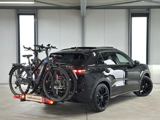 Volkswagen T-Roc 1.5 eTsi R-Line First Edition | Trekhaak | Pano | Black-style | Licht-pakket (IQ.Li