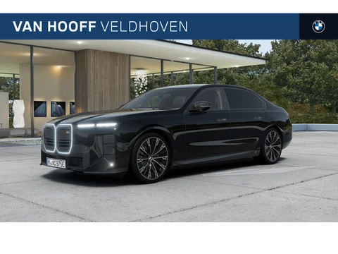 BMW 7 Serie M760e xDrive Automaat / Trekhaak / Executive Lounge Seating /  Driving Assistant Profess