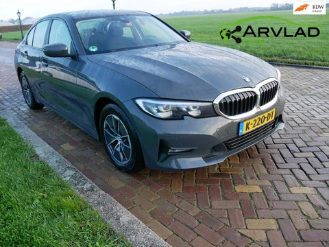 BMW 3-serie 316d AUT Exe** 12499 NETTO **