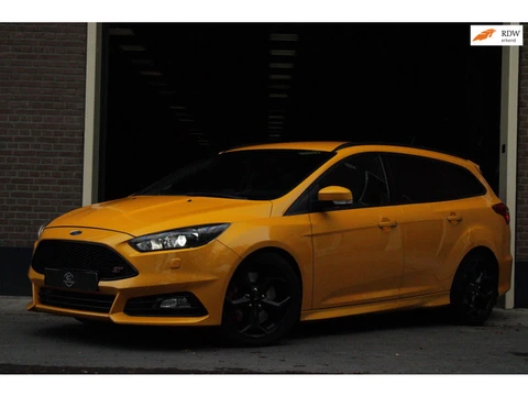 Ford Focus Wagon 2.0 ST-3 |Recaro|Camera|CarPlay|Facelift|
