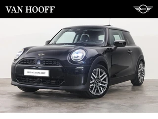 MINI Hatchback Cooper C Classic Automaat / Panoramadak / Parking Assistant Plus / Head-Up / Comfort 