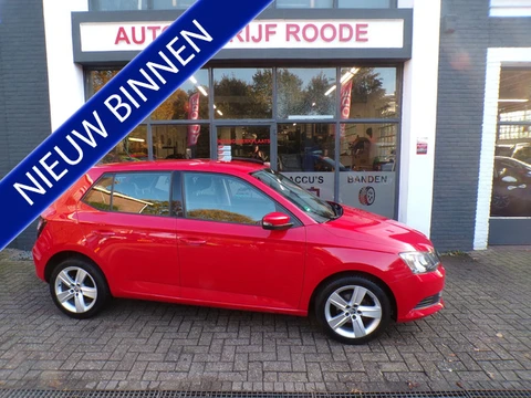 Škoda Fabia 1.0 5-Drs Red Style *TOP STAAT* VELE EXTRA'S!