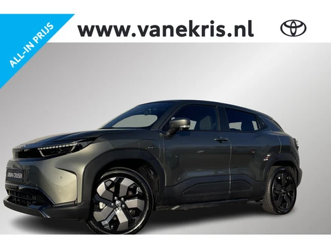 Toyota Urban Cruiser, Executive 61 kWh, €3.000,- inruilpremie, JBL, BSM, 360 Camera, Leder!