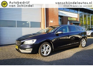 Volvo V60 2.4 D6 TWIN ENGINE MOMENTUM DEC 2015 NL AUTO AIRCO KAPOT NAVI CLIMA CRUISE STOELVERWARMING