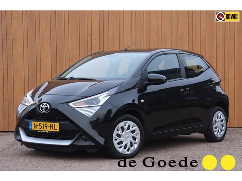 Toyota Aygo 1.0 VVT-i x-play org.NL camera carplay