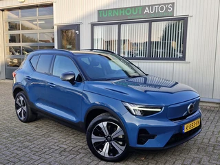 Volvo XC40 Recharge Core 70 kWh | Getinte ramen | Verwarmbare stoelen | Stuur verwarmd