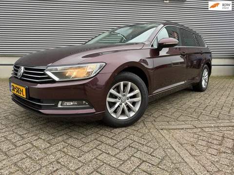 Volkswagen Passat Variant Volkswagen Passat Variant 1.6 TDI Highline | Automaat | Stoelverwarming & 