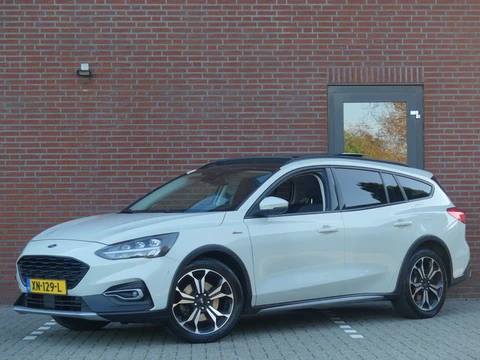 Ford FOCUS Wagon 1.5 EcoBoost Panoramadak/Camera/Trekhaak/LED