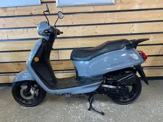 SYM Bromscooter Fiddle II (bj 2021, automaat)