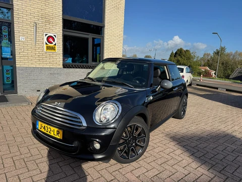 Mini 3-Deurs 1.6 Cooper Westminster- navi- fijn rijden