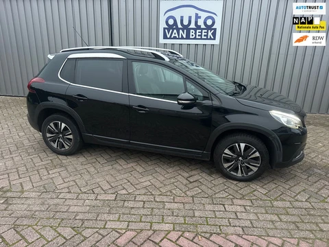 Peugeot 2008 1.2 PureTech Blue Lease Executive