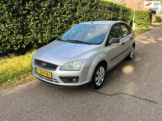 Ford Focus 1.6-16V Champion