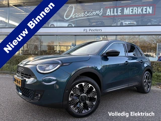 Fiat 600E La Prima 54 kWh Achteruitrijcamera - Apple carplay - Airco - Draadloze telefoonlader - Par