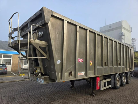 Benalu Bencere - Mercedes Benz Axles - Disc Brakes - 3-assige kipper - Liftas - Gereedschapskist - 3
