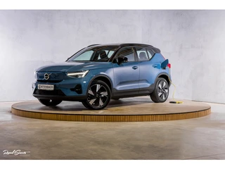 Volvo XC40 Recharge Ultimate 70 kWh | Zwenkbare trekhaak | Panoramadak | Adaptieve cruise | Harman K