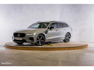 Volvo V60 2.0 T8 Plug-in hybrid AWD Plus Dark | Panoramadak | Adaptieve cruise | Harman Kardon | Mem