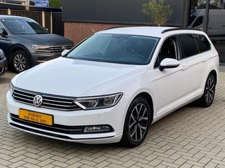 Volkswagen Passat Variant 2.0 TDI Highline NIEUWSTAAT NAVI LEER CRUISE CLIMA CAMERA KEYLESS APPLE CA