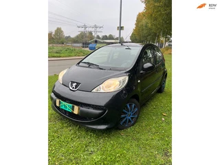 Peugeot 107 1.0-12V XR