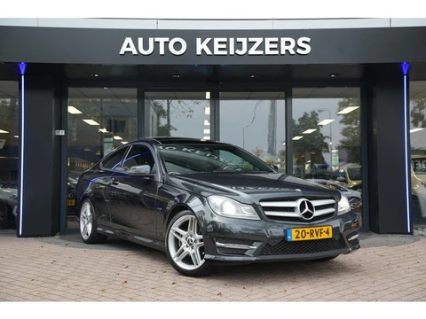 Mercedes-Benz C-klasse Coupé 180 AMG Panoramadak Xenon Cruise Navi Facelift model