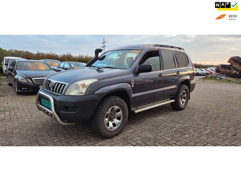 Toyota Land Cruiser 3.0 D-4D LX HR 5 Persons Manuel