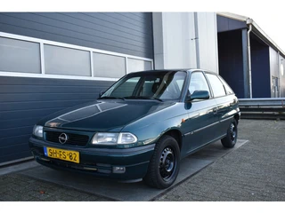 Opel Astra 1.6i Sport