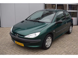 Peugeot 206 1.1 XR | Nieuwe APK | Trekhaak (bj 2001)
