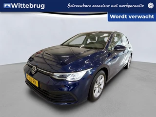 Volkswagen Golf 1.0 TSI 110pk Life / Navigatie / LED / LM 16 inch / Parkeersensoren / Digital cockpi