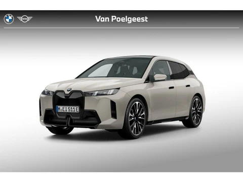 BMW iX xDrive45 101 kWh | M Sportpakket Pro | Trekhaak